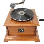Antique Replica RCA Victor Gramophone with Bronze Horn