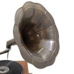 Antique Replica RCA Victor Gramophone with Bronze Horn
