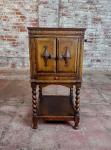 Itonia Hand Crank Gramophone with Oak Cabinet