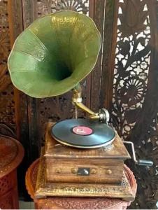 Vintage HMV Gramophone Functional Phonograph Player