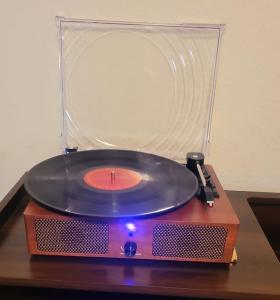 Vintage 3-Speed Bluetooth Vinyl Record Player