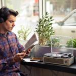 Vintage Wireless Turntable with Speakers for Vinyl