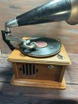 Thomas Home Collector's Edition Gramophone Phonograph