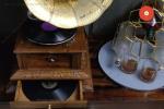 HMV Fully Functional Replica Gramophone Vinyl Player