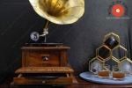 HMV Fully Functional Replica Gramophone Vinyl Player