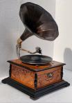 Vintage Wooden Gramophone Phonograph Record Player