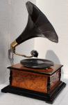 Vintage Wooden Gramophone Phonograph Record Player