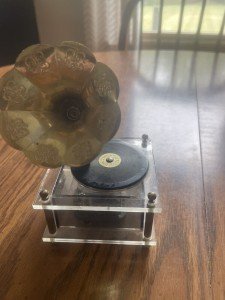 Mini Gramophone Music Box Plays Dr. Zhivago Tune