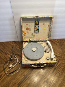 1970s USA Cartoon Decorative Record Player Parts