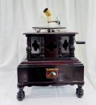 Vintage Wood Base Gramophone with Horn Speaker