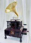 Vintage Wood Base Gramophone with Horn Speaker