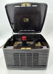 RCA Victor Bakelite 45 RPM Record Player