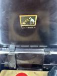 RCA Victor Bakelite 45 RPM Record Player