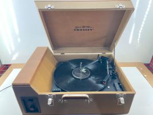 Crosley 1950s Style Stack-O-Matic Turntable