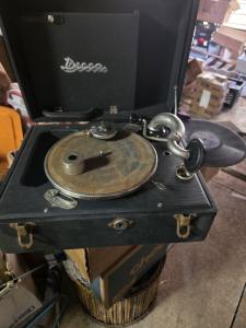 Vintage Style Gramophone Record Player