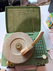 Emerson Green Marble Vintage Portable Record Player