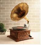 Vintage HMV Gramophone - Functional Wind-Up Phonograph