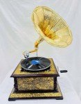 Vintage-Style Gramophone with Floral Carvings