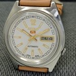 Vintage Seiko 5 Automatic Men's White Dial Watch