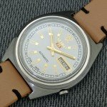 Vintage Seiko 5 Automatic Men's White Dial Watch