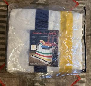 Woolrich Hudson's Bay 8-Point Wool Blanket 100x108