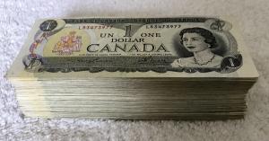 1973 Lot of 200 $1 Bank of Canada Notes