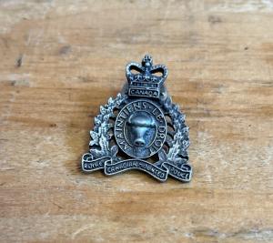 Royal Canadian Mounted Police Hat Lapel Pin