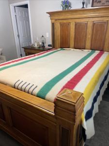 Hudson Bay Vintage 6 Point Stripe Wool Blanket
