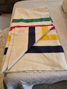 Hudsons' Bay Wool 8 Point Blanket, 97x110