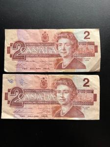 Set of 2 Vintage 1986 Canadian $2 Bills
