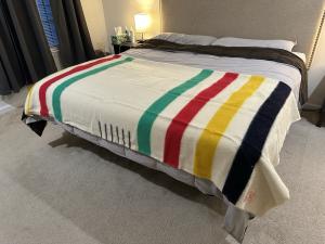Hudson’s Bay Vintage Wool Queen Blanket