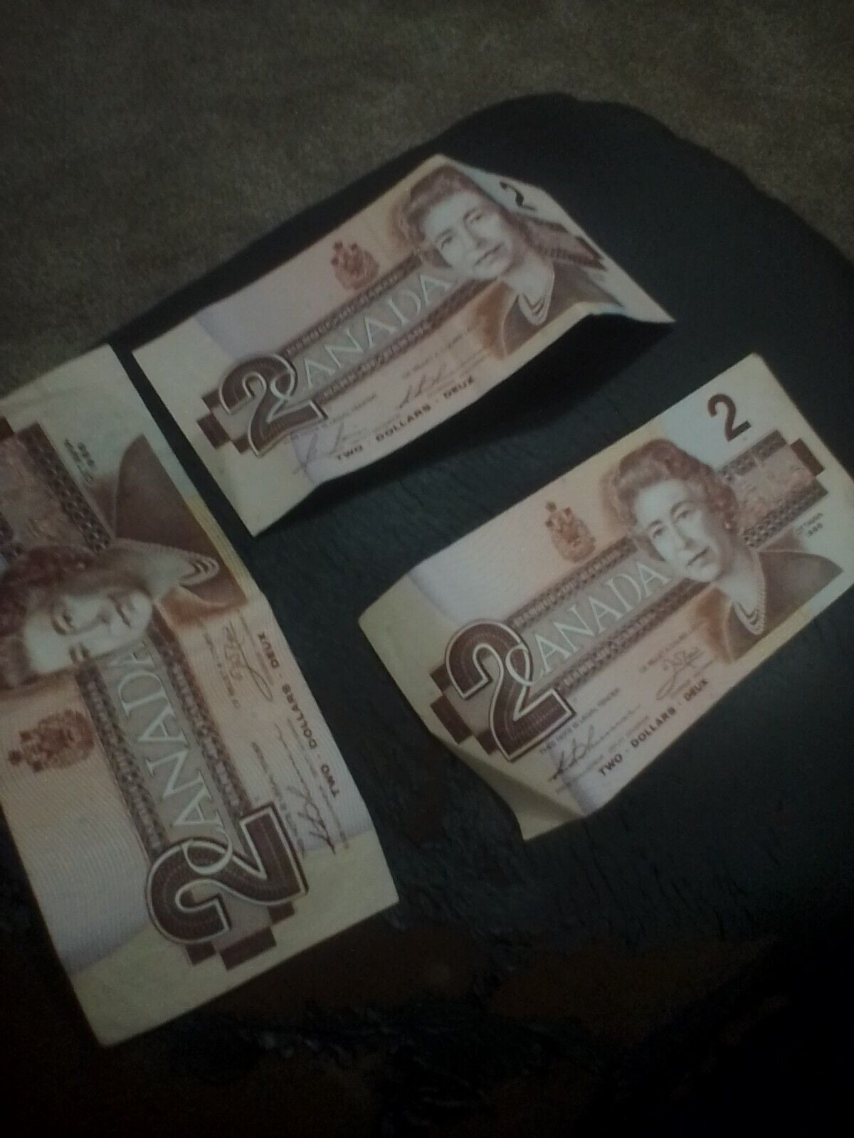 1986 Canadian 2 Dollar Bills Trio