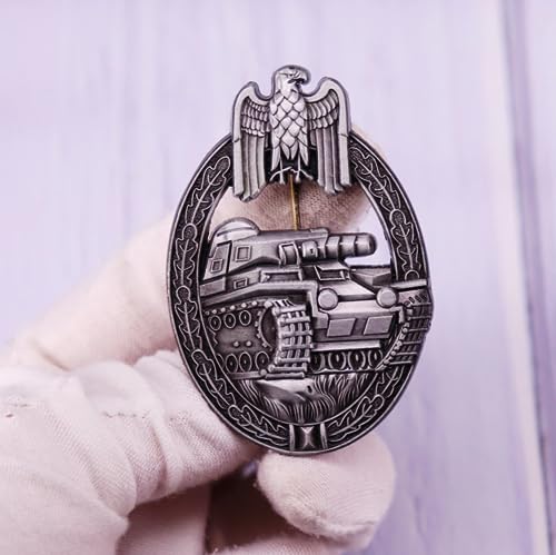 Vintage German Armored Tank Division Wreath Pin
