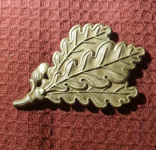 German WW2 Army Sniper Oak Leaf Enamel Pin