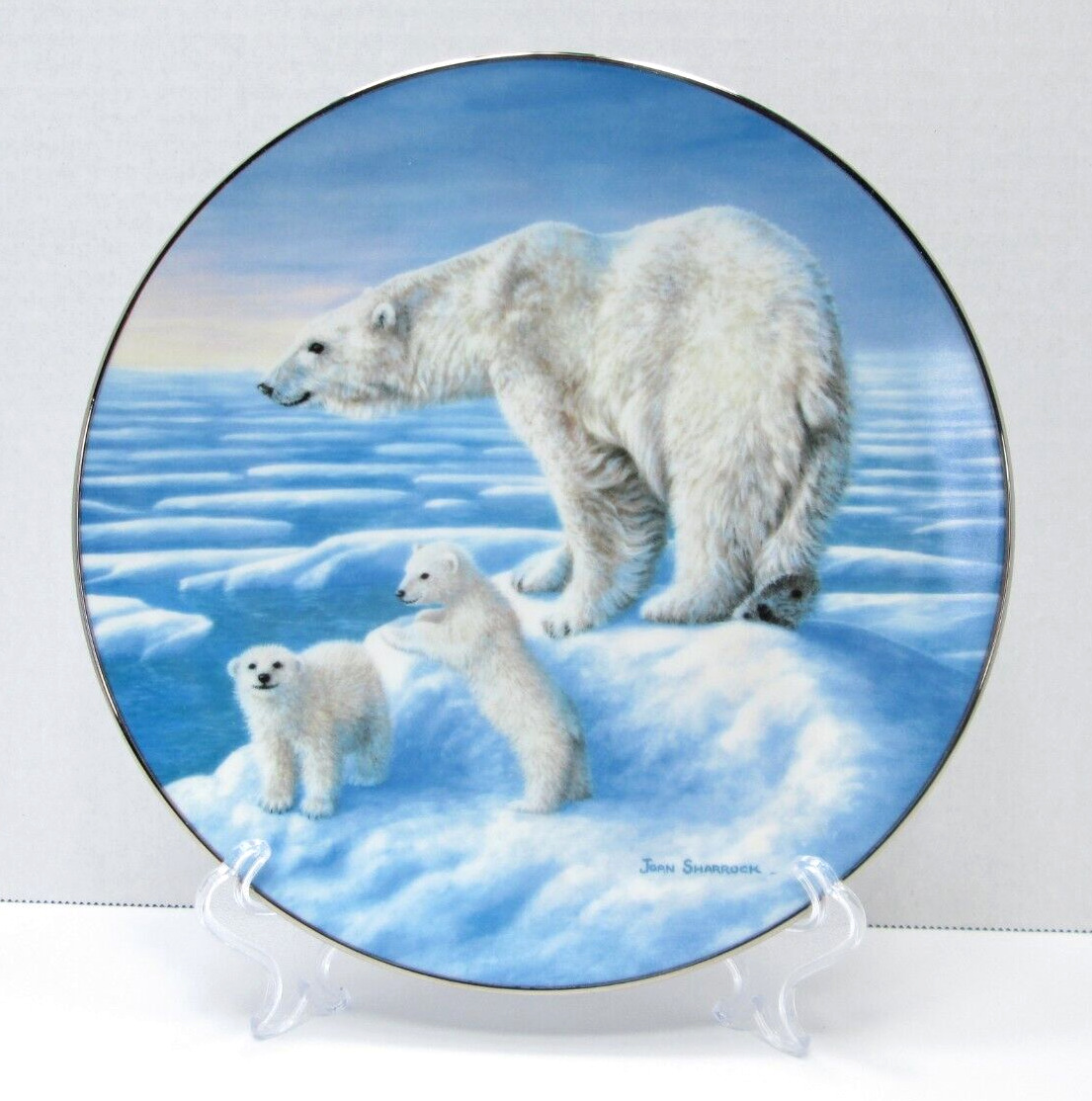Arctic Collector Plate - Vintage Treasures & Stand