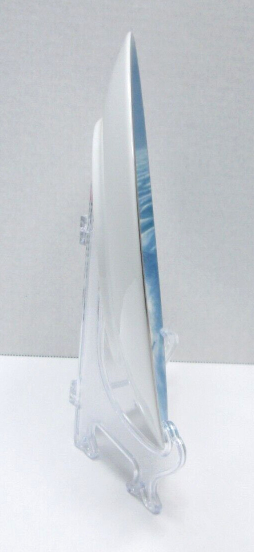 Arctic Collector Plate - Vintage Treasures & Stand