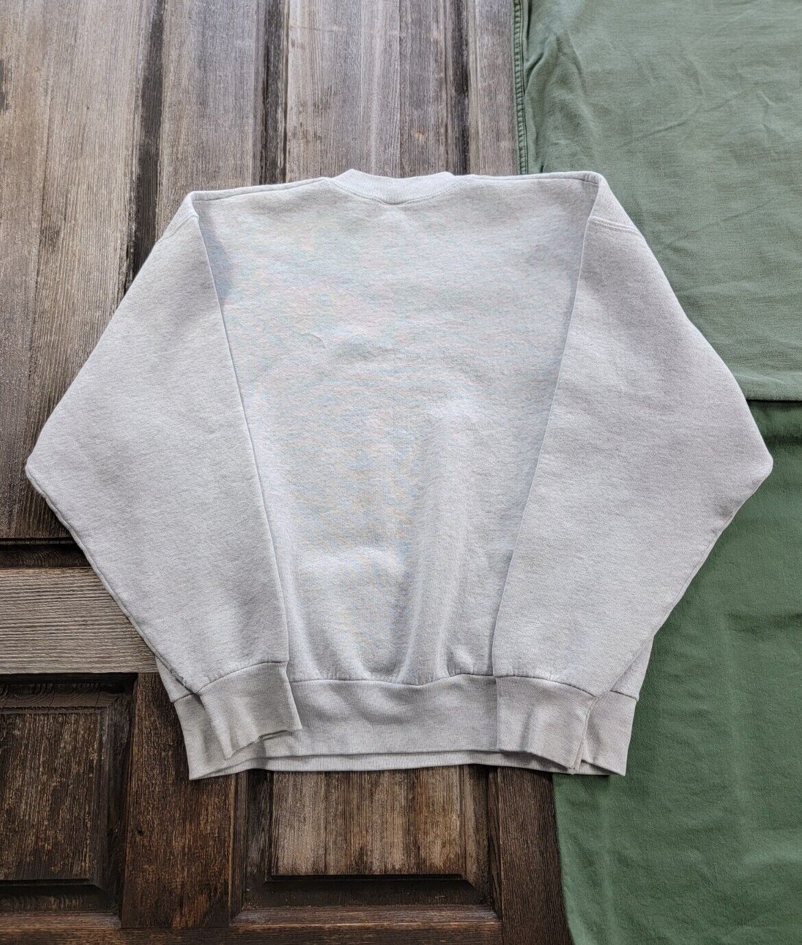 Vintage Canadian Indigenous Art Sweatshirt - 1990s, Grey, Size L