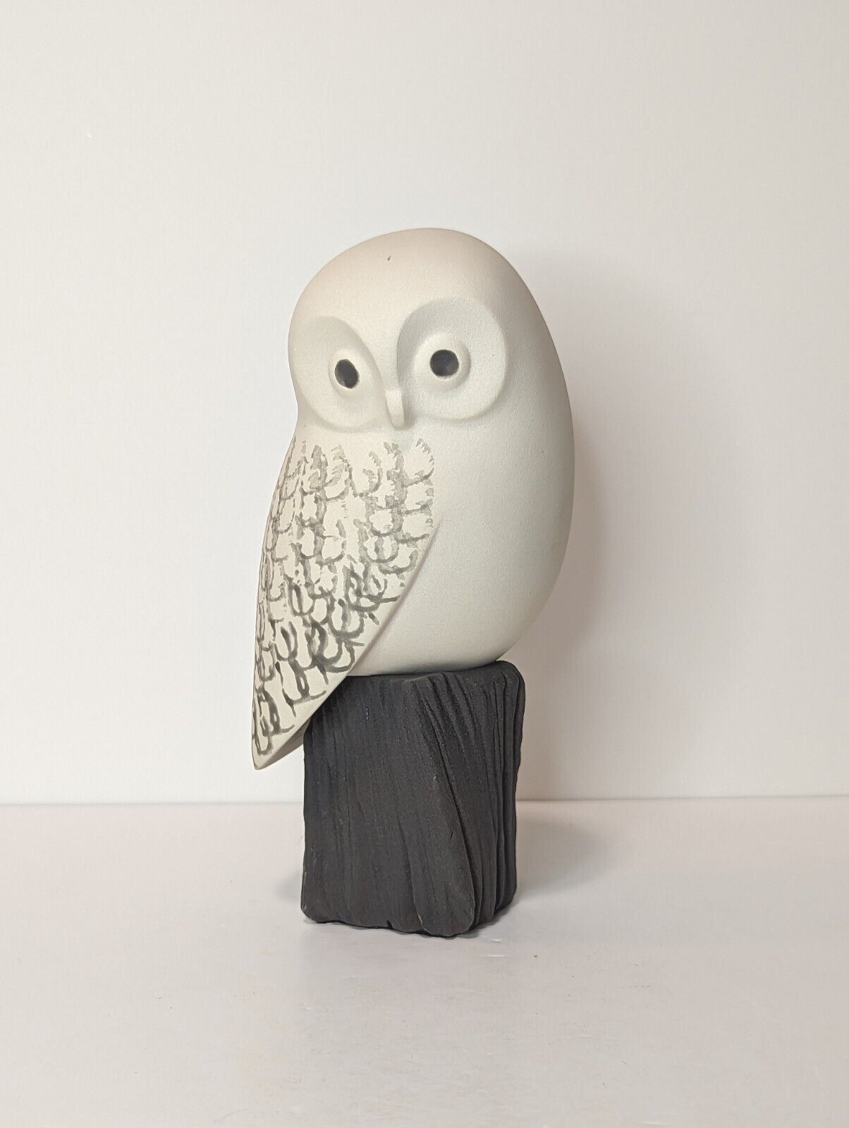 Canada's Vintage Owl Bird Sculpture - Signed