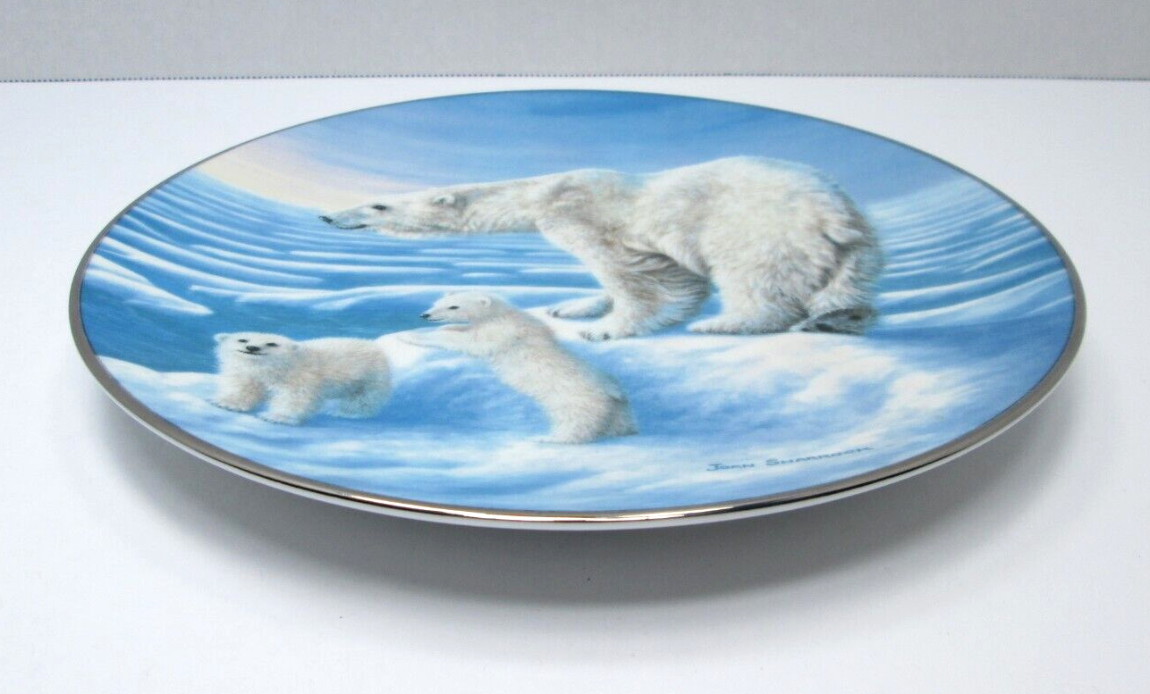 Arctic Collector Plate - Vintage Treasures & Stand