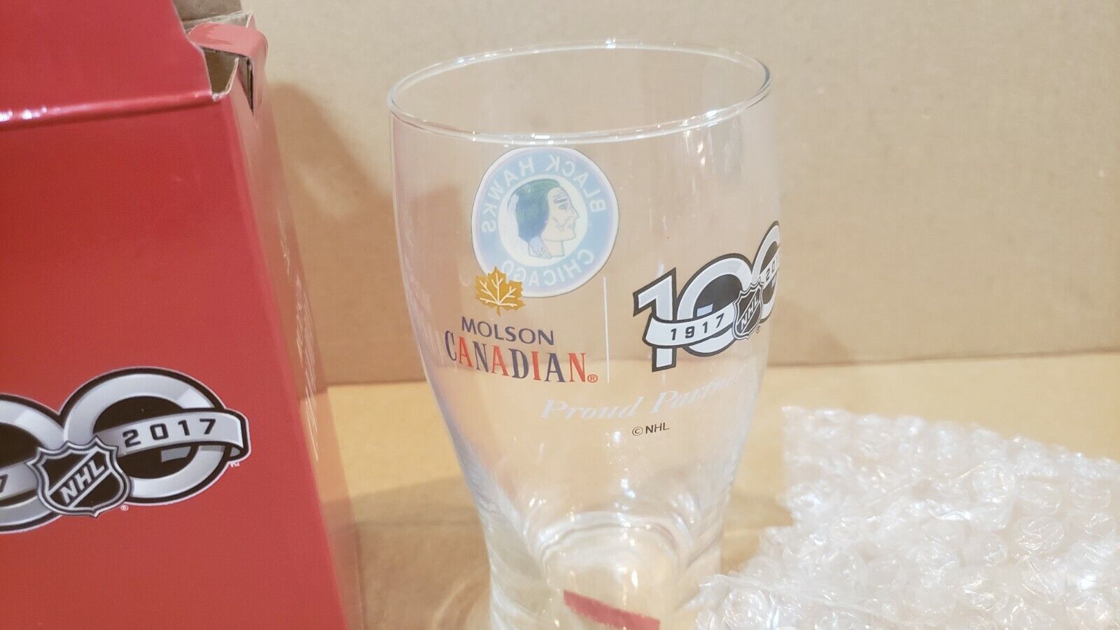 Molson Canadian NHL Chicago Blackhawks Vintage Pin Glass