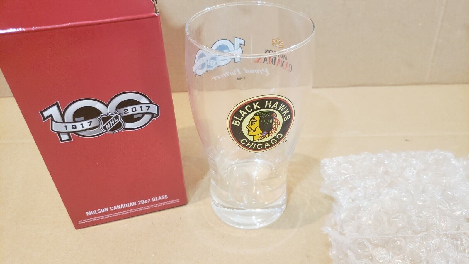 Molson Canadian NHL Chicago Blackhawks Vintage Pin Glass