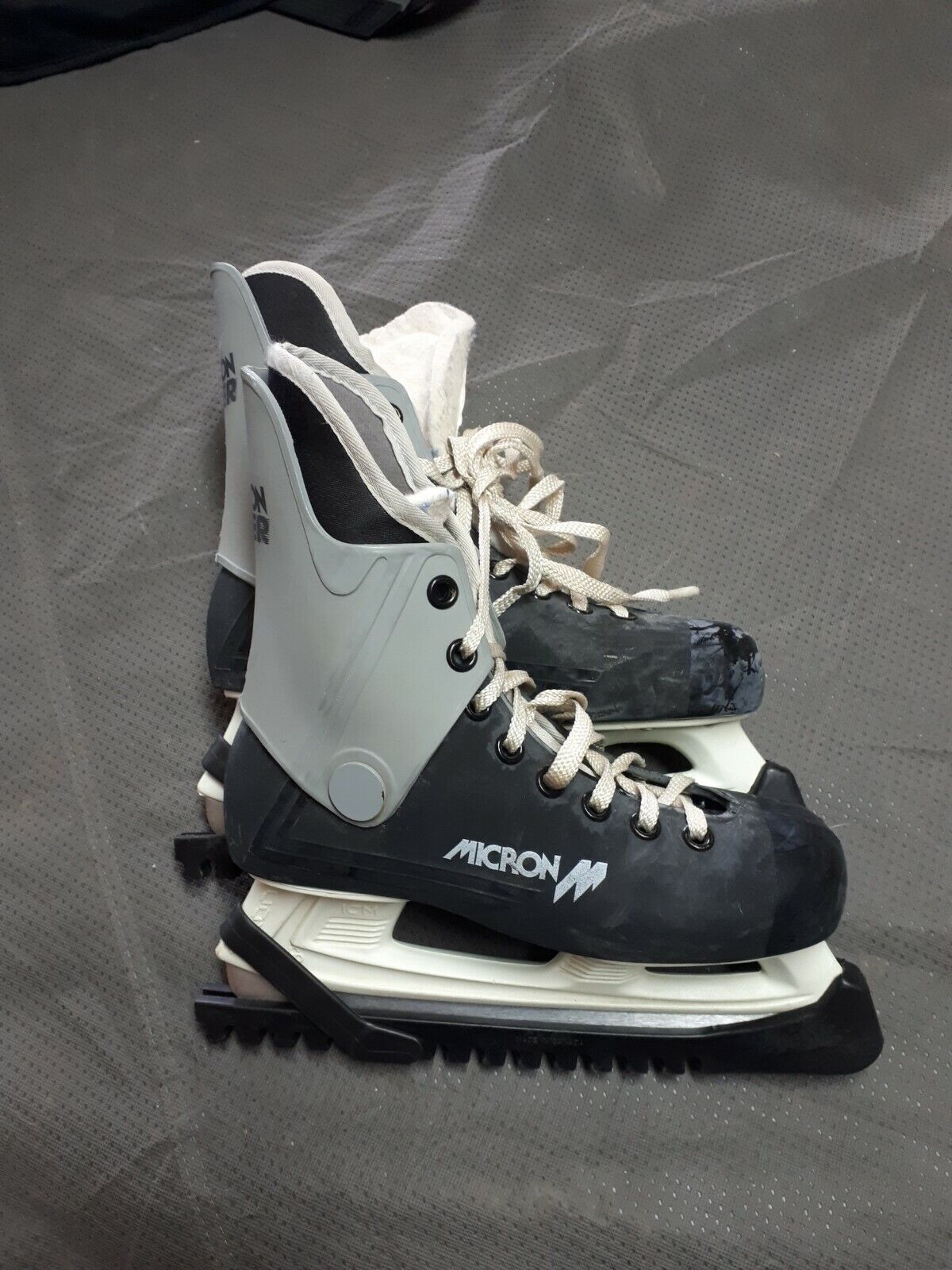 Vintage Canadian Rare Size 6 Micron Laser Hockey Skates