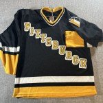 Vintage Pittsburgh Penguins Jersey - Men's Medium Black