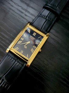 Vintage Seiko Slim Tank Leather Men's Watch