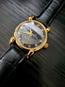 Vintage Swiss Hand-Wound OrÌs Men's Watch