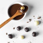 Chocolate Dipped Macadamia Nuts - Zero Sugar Snack