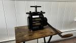 Manual Jewelry Rolling Mill Machine by Pepetool