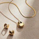 Ana Luisa 14K Gold Pebble Pendant Necklace