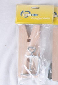 Euro Tool V-Slot Bench Pin with Clamp