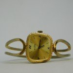 Vintage Welsbro Gold Tone Women's Monopusher Watch